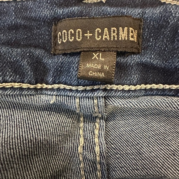 Coco + Carmen EverStretch Flare Jeans with Front Vertical Seaming  Dark Denim XL - Picture 4 of 6